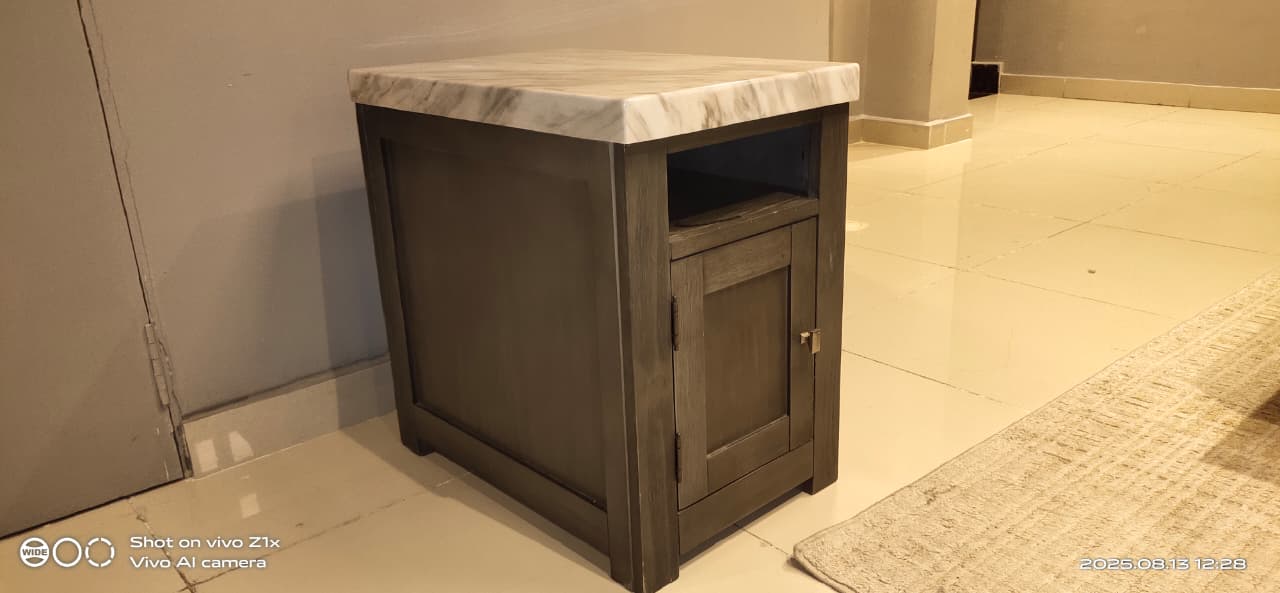 T450-3W9(1) - END TABLE - BH (S60059 - 23-05-2026 - MOHD MANSOOR - GB)