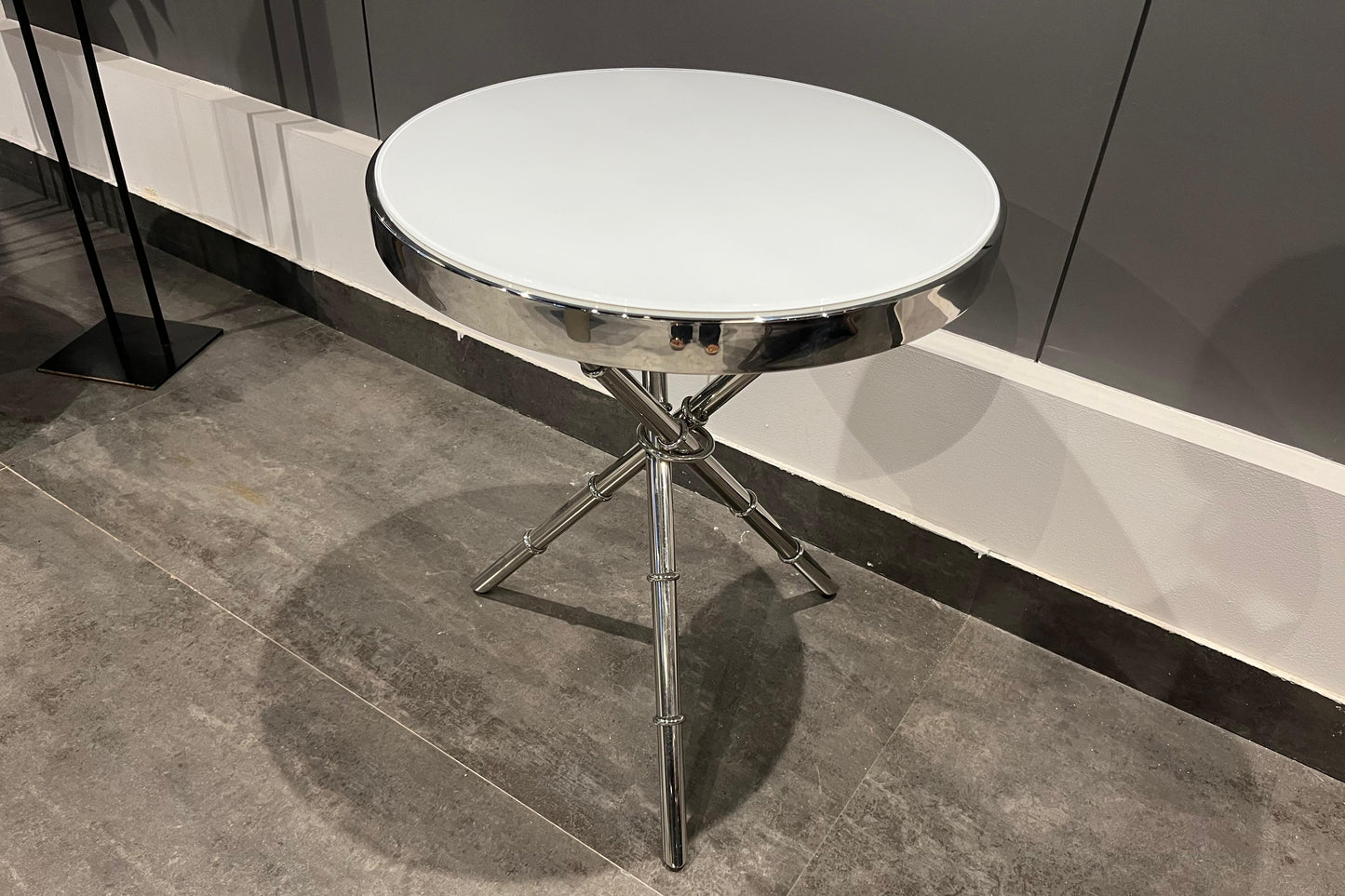 411B2 - SIDE TABLE - NAR
