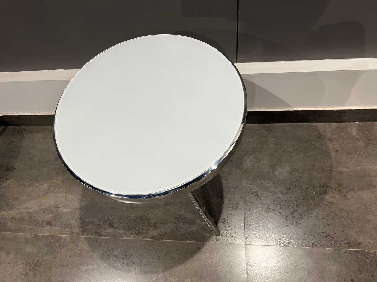 411B2 - SIDE TABLE - NAR