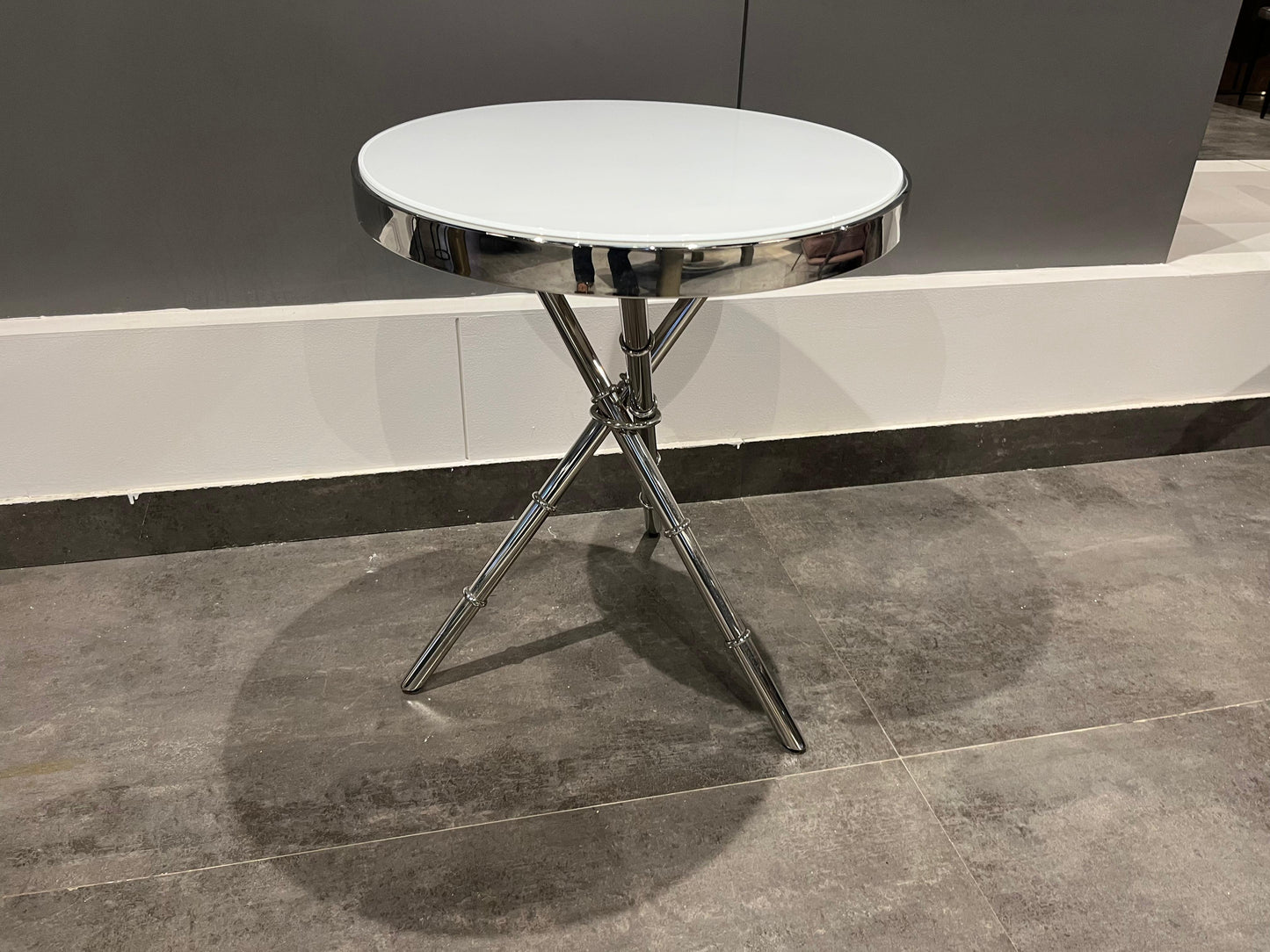 411B2 - SIDE TABLE - NAR