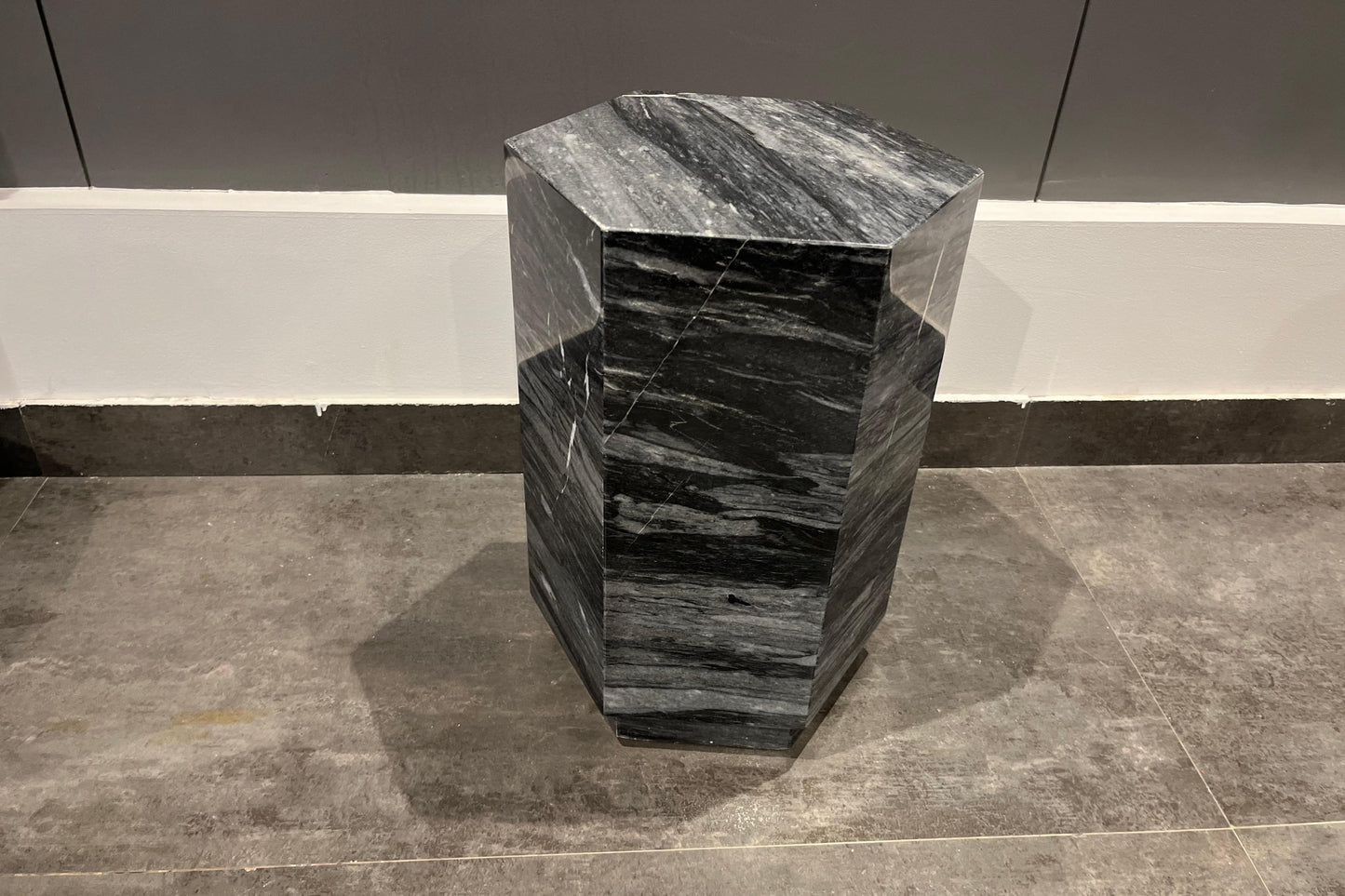 BBJ030 - SIDE TABLE - NAR