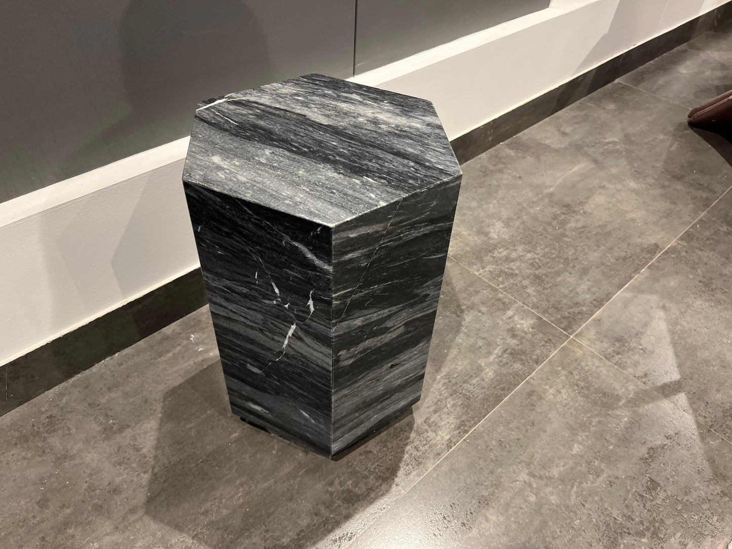 BBJ030 - SIDE TABLE - NAR