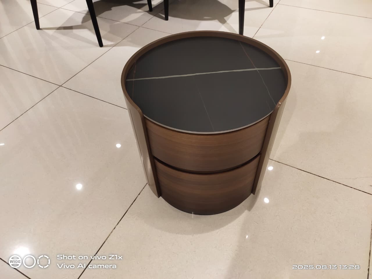 6079(1) - NIGHTSTAND - BH