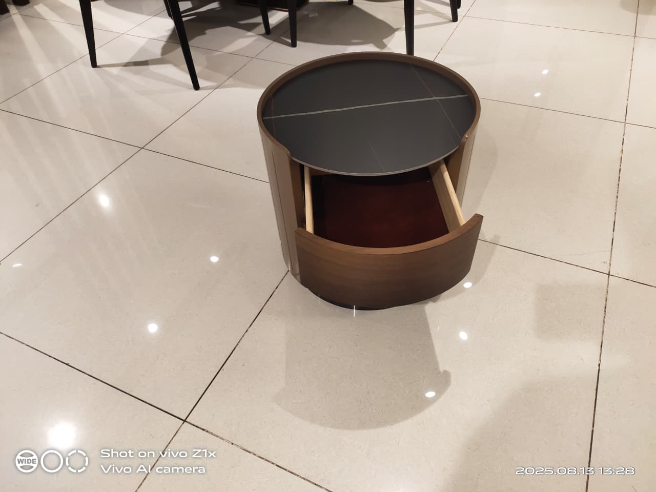 6079(1) - NIGHTSTAND - BH