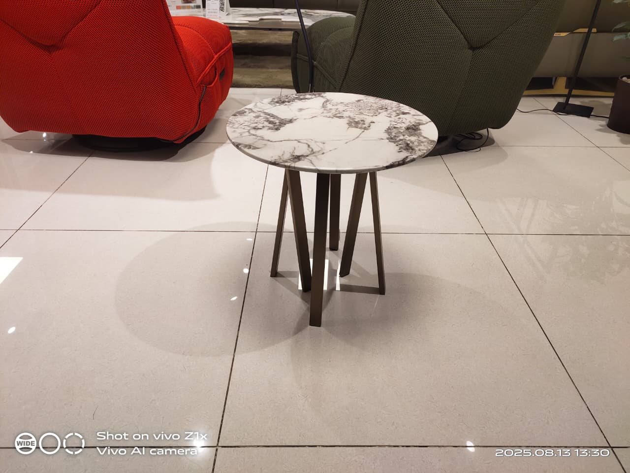 ET-AE 20029-001+DB - SIDE TABLE - BH