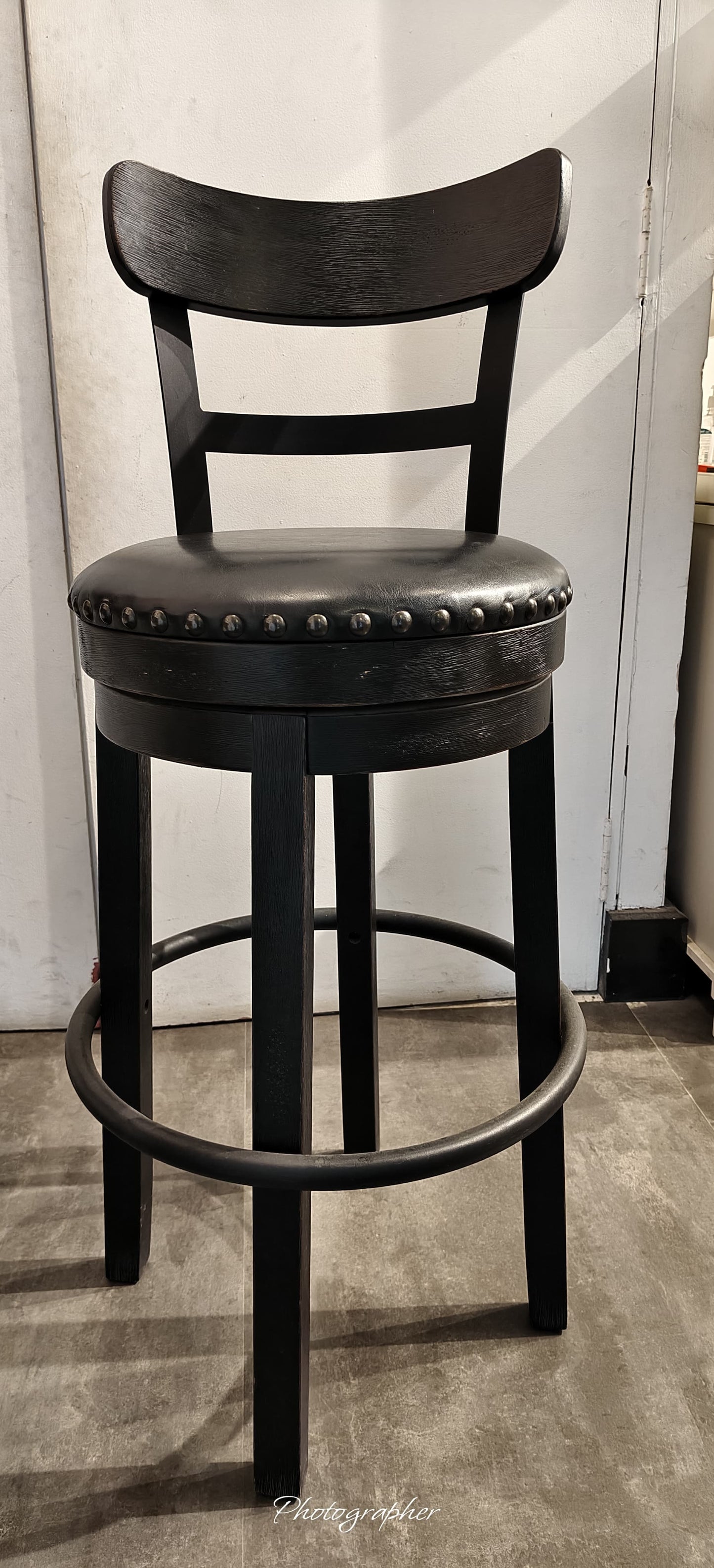 D546-630(1) - BAR STOOL - MDP