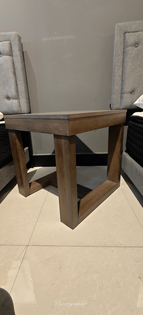 T471-2  - END TABLE - MDP