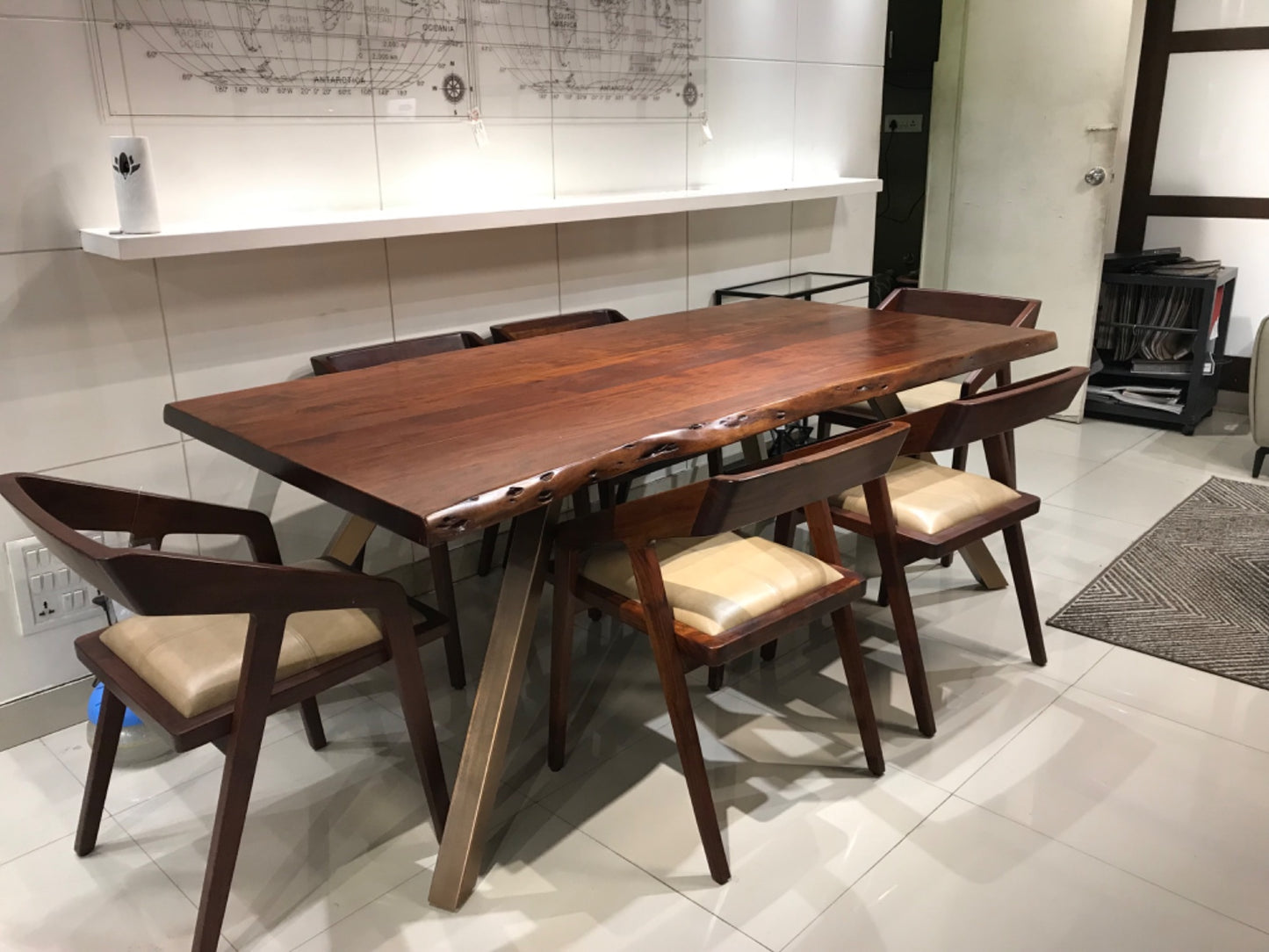 REESE - DINING SET - BTM