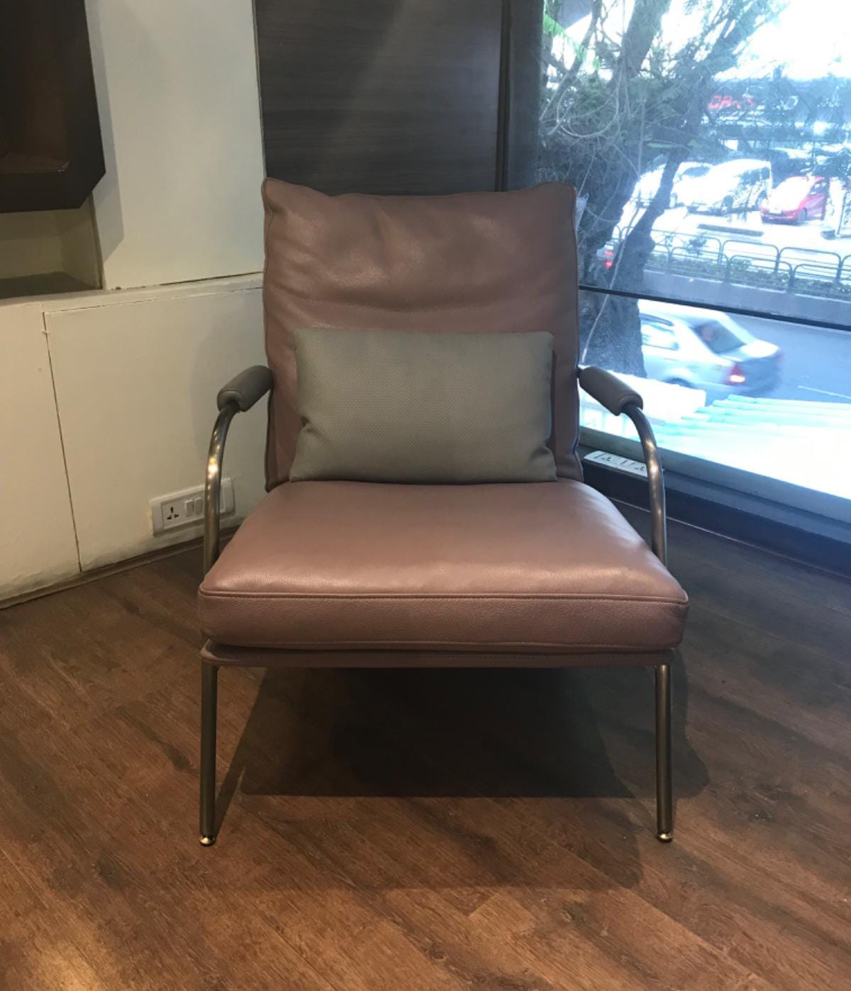 A9613 - ACCENT CHAIR - BTM
