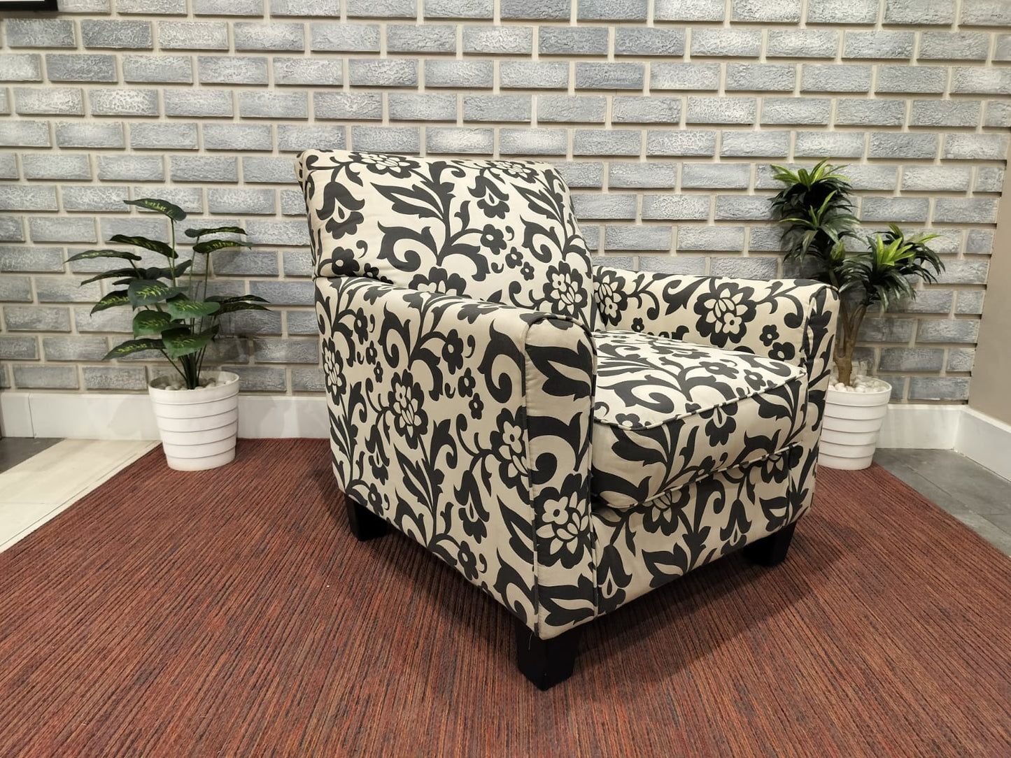 7340321 - ACCENT CHAIR - MUM