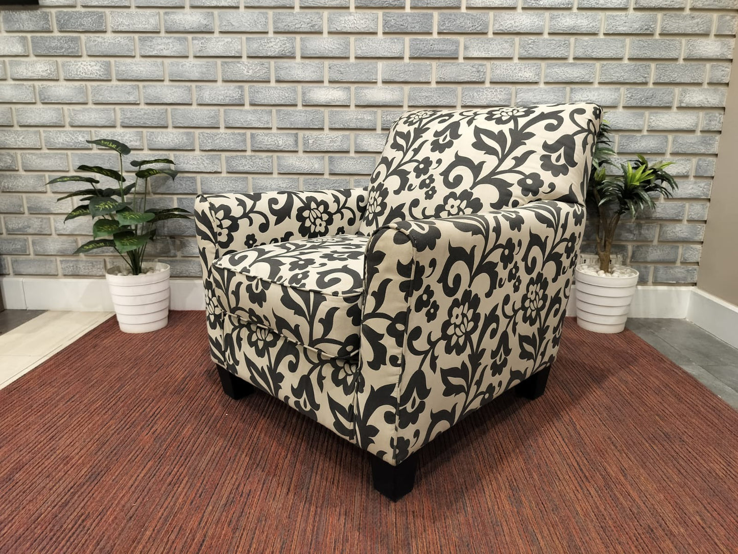 7340321 - ACCENT CHAIR - MUM