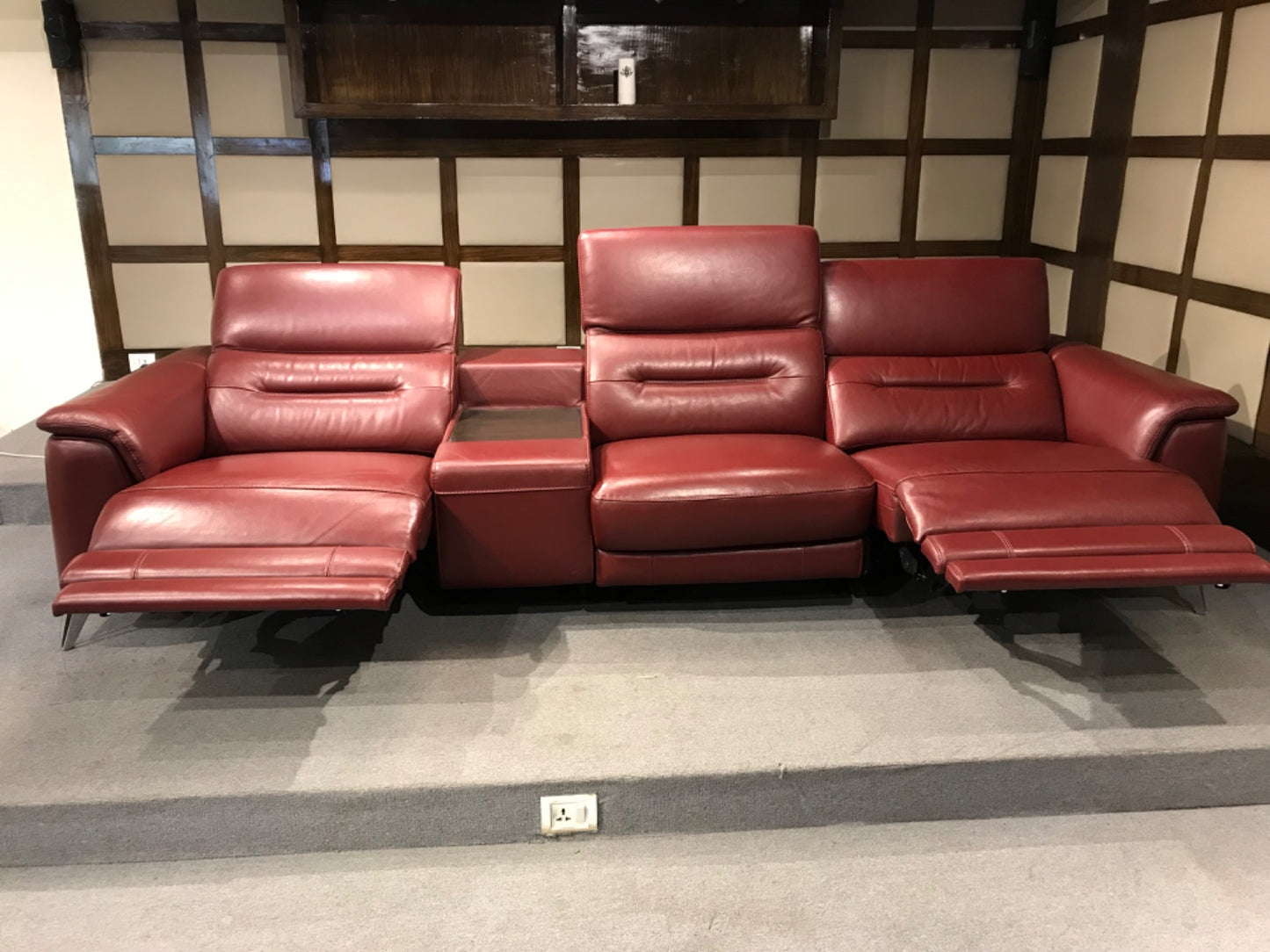 RS-11233 - 3 SEATER+CONSOLE - BTM
