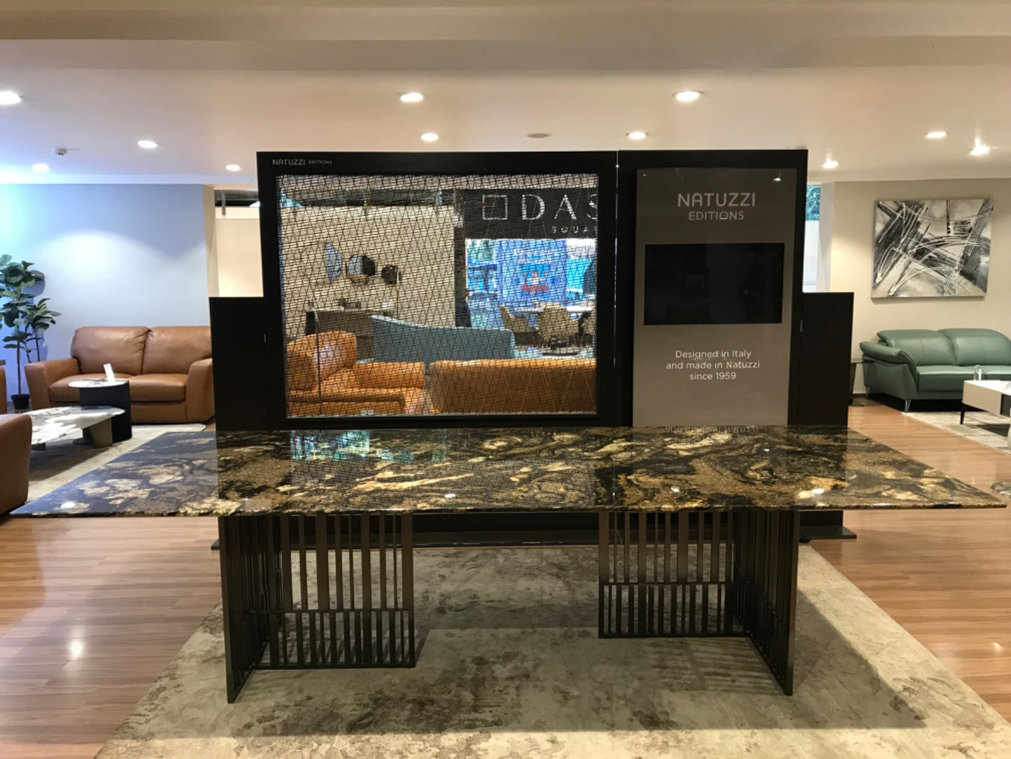 T36 - DINING TABLE - BTM