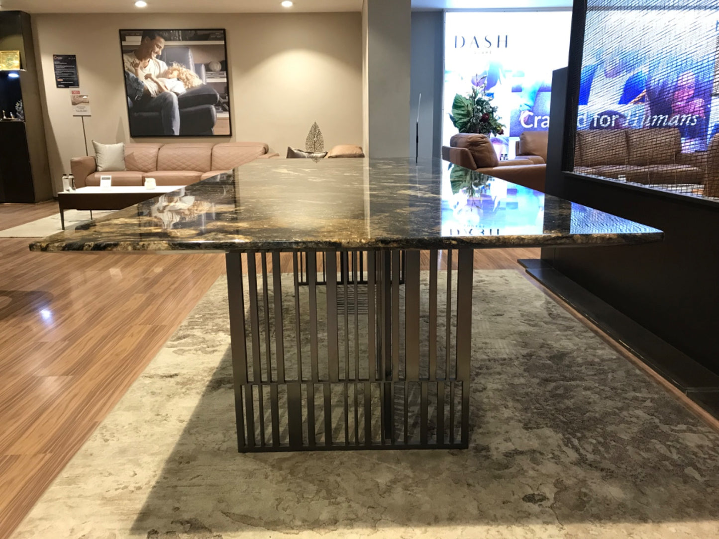 T36 - DINING TABLE - BTM