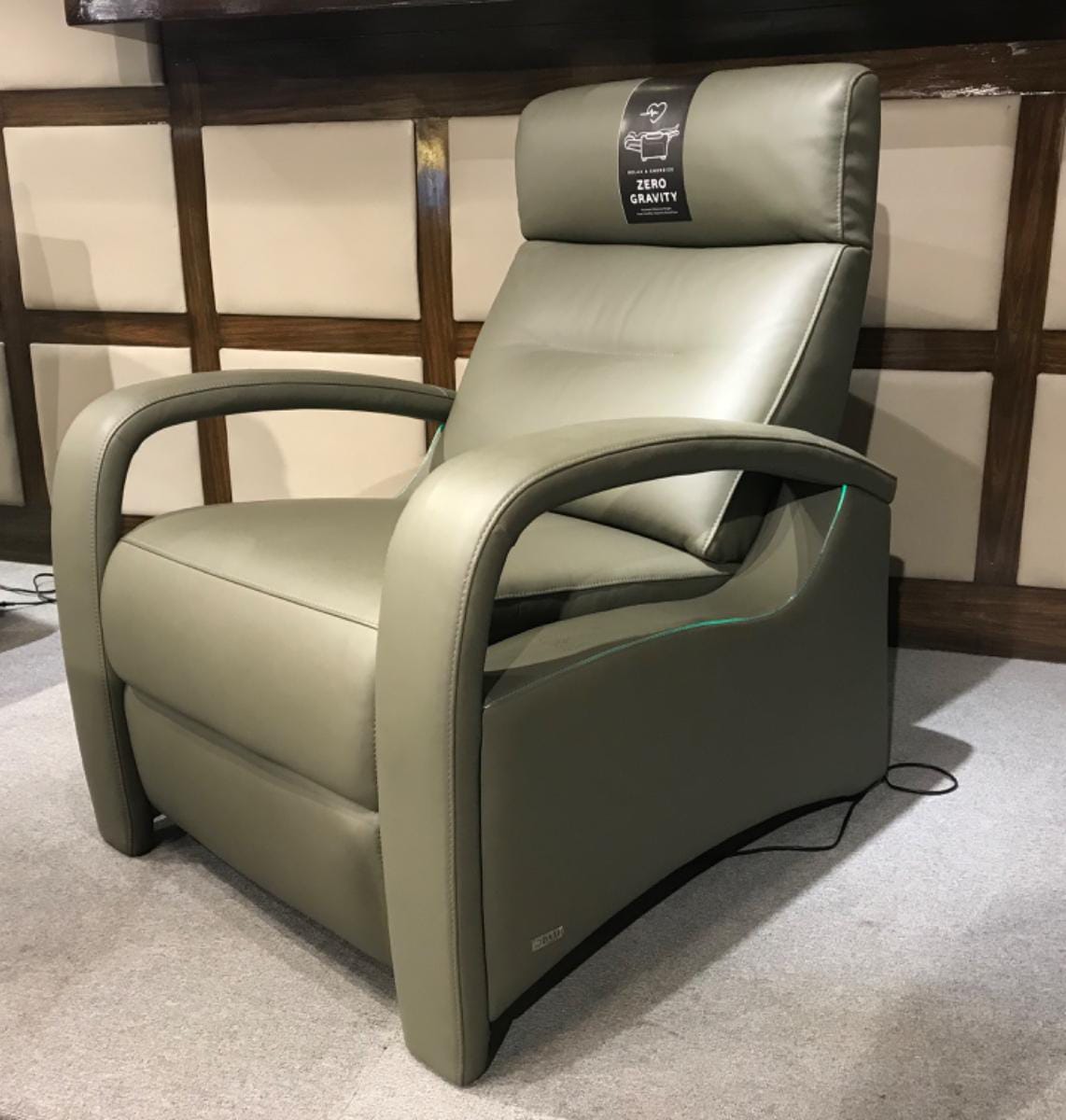 AW2312C - 1 SEATER RECLINER(ELECTRIC) - BTM