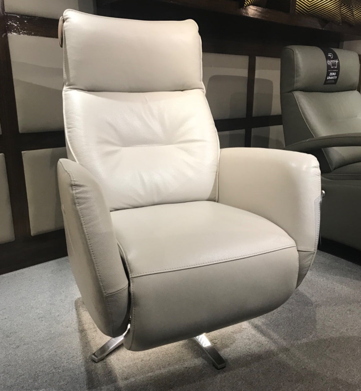 EA2490K - 1 SEATER RECLINER(ELECTRIC) - BTM