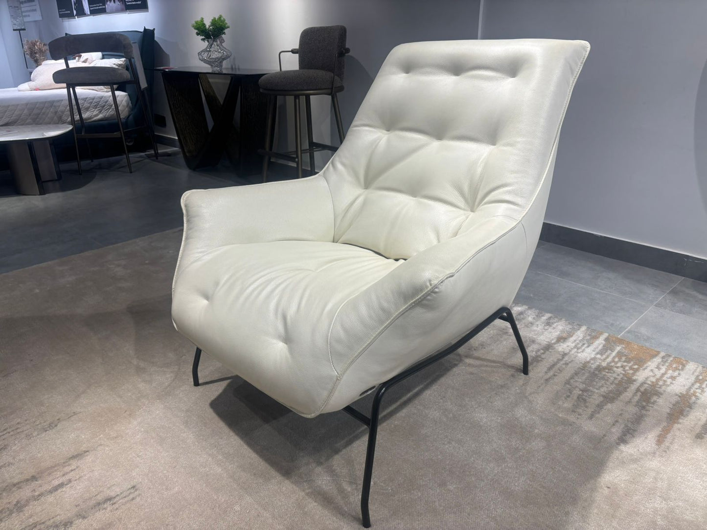 A1118(1) - ACCENT CHAIR - WFD