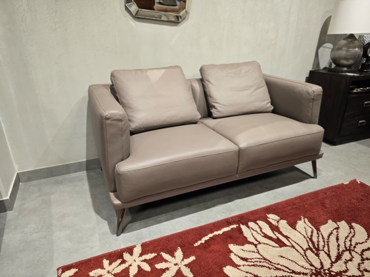 U6890035 - 2 SEATER - OUTLET