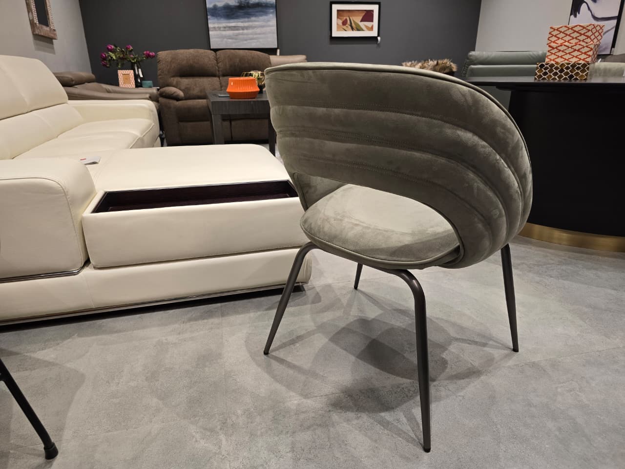 BCY531(4) - DINING CHAIR - OUTLET