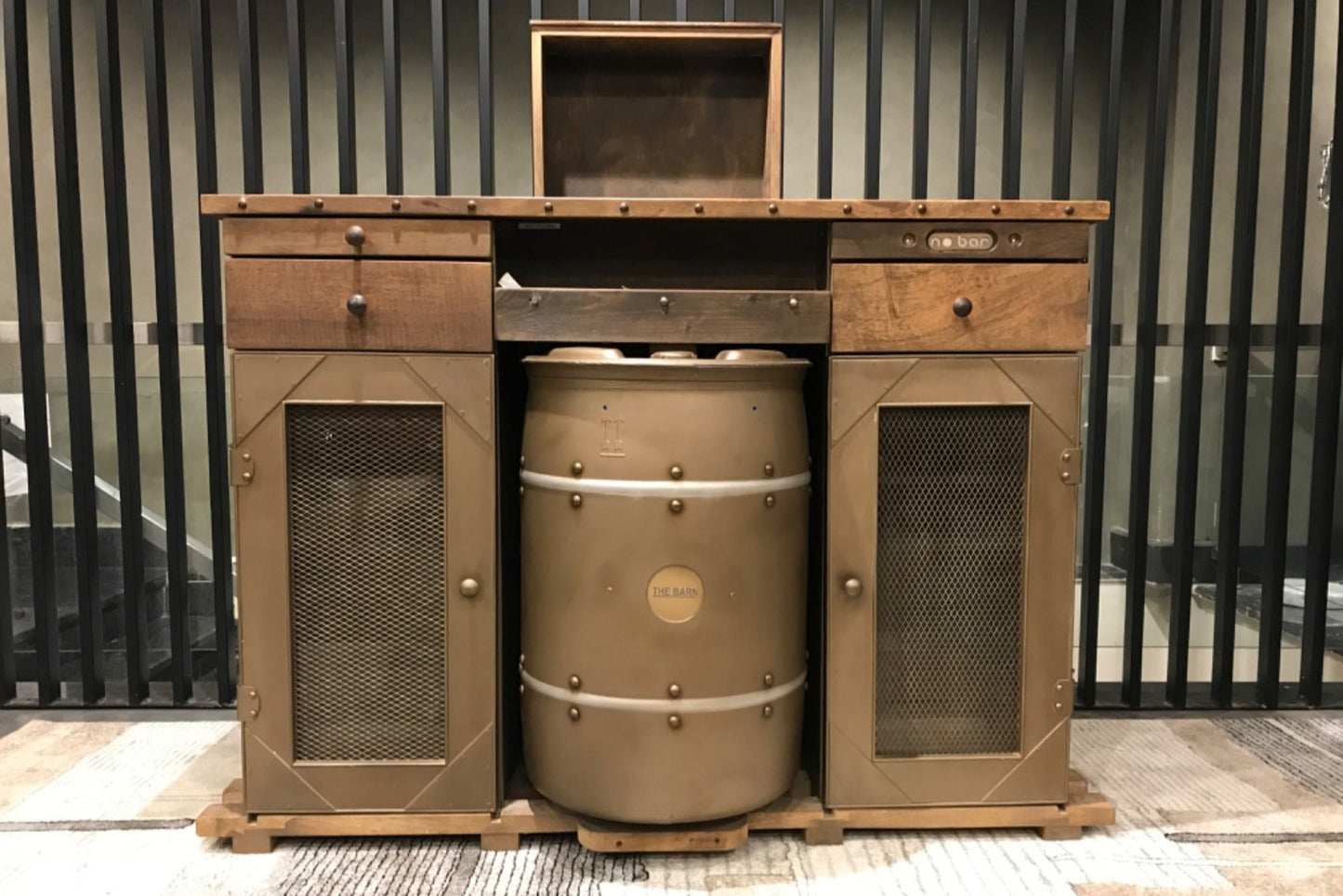BARN - BAR UNIT - MUM