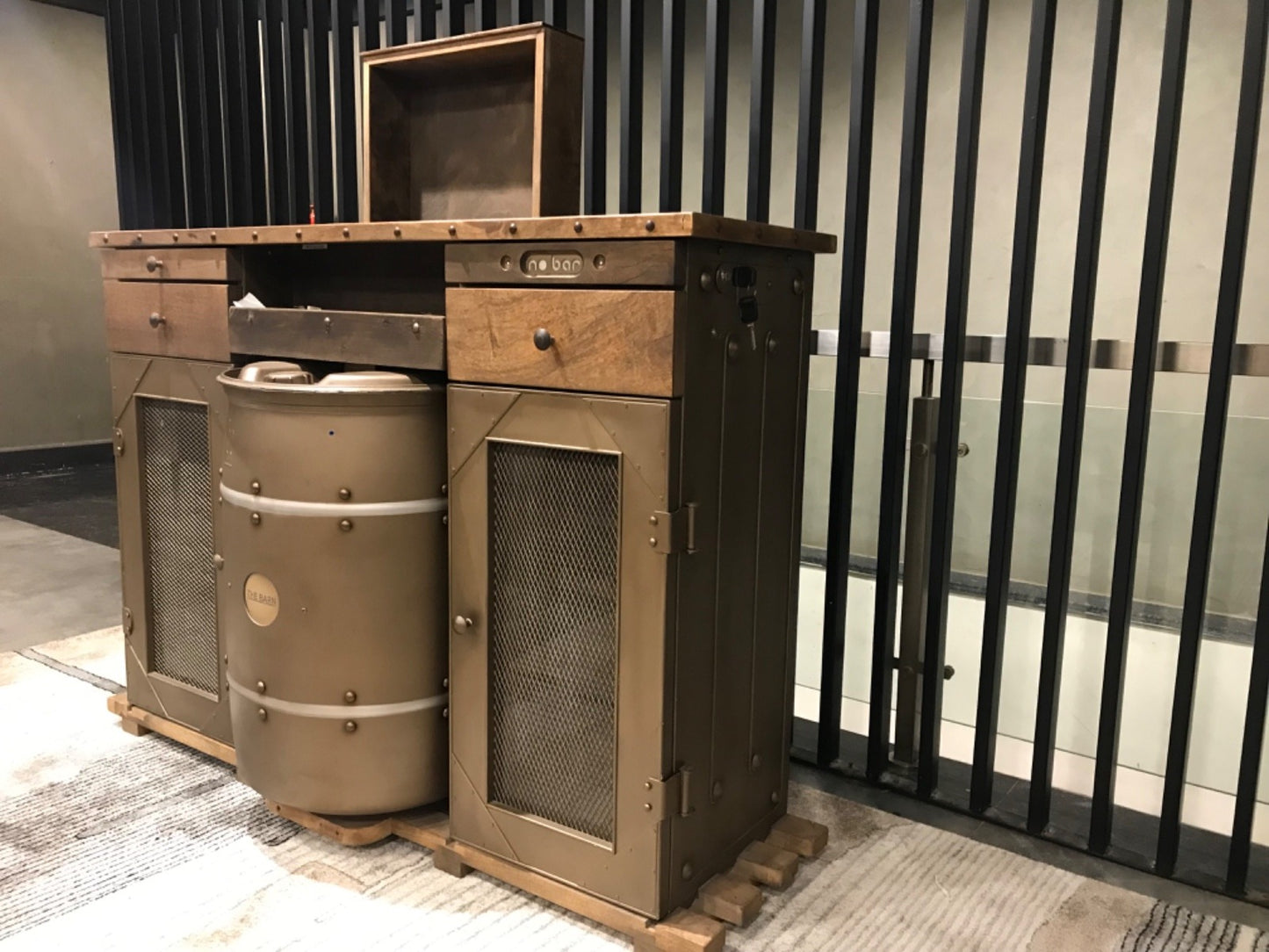 BARN - BAR UNIT - MUM