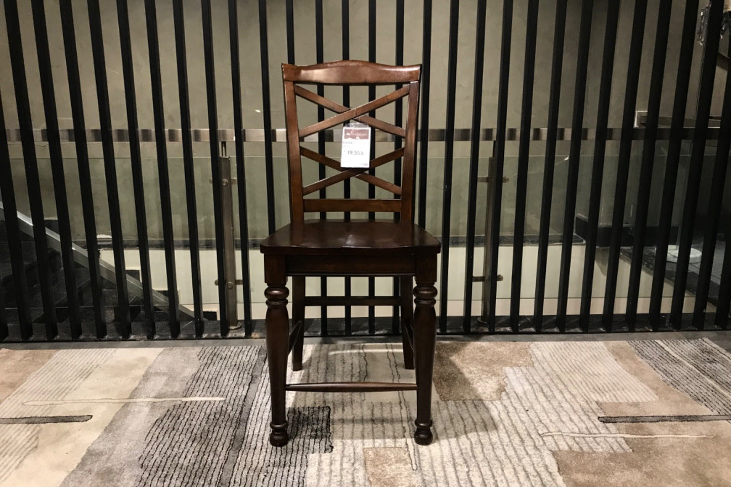 D697-124(2) - BAR STOOL - MUM