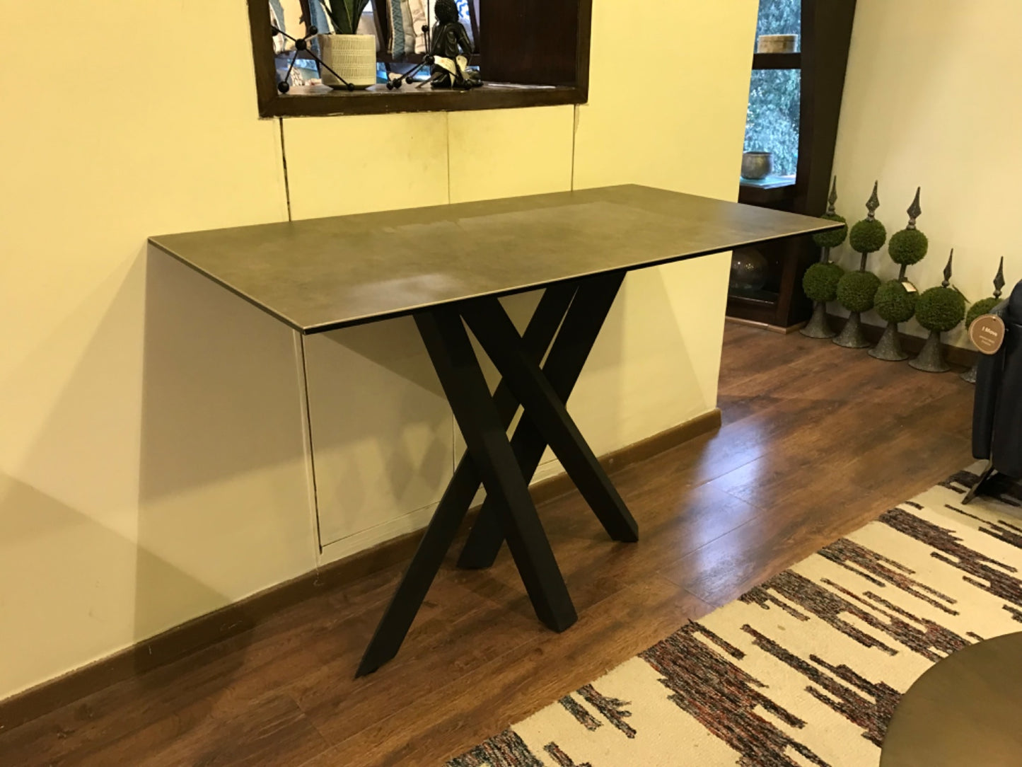 VC9625-BT - CONSOLE TABLE - BTM