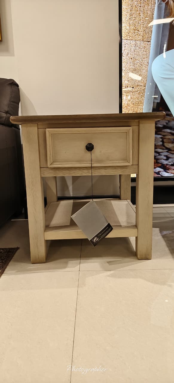 T637-3 - END TABLE - MDP