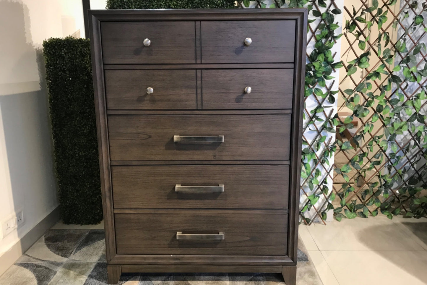 B497-46 - CHEST OF DRAWERS - BTM