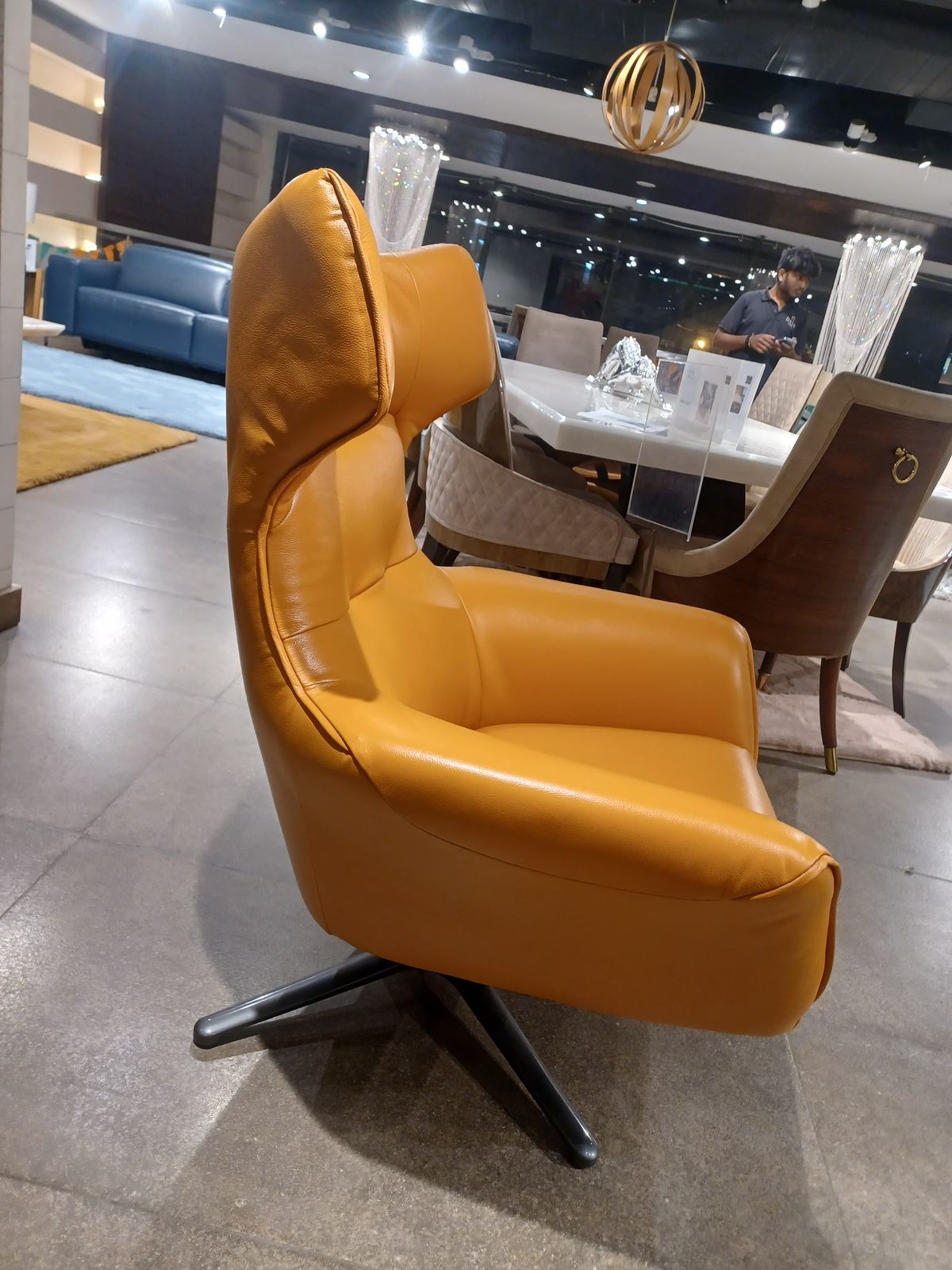 A1021(1) - ACCENT CHAIR - WFD