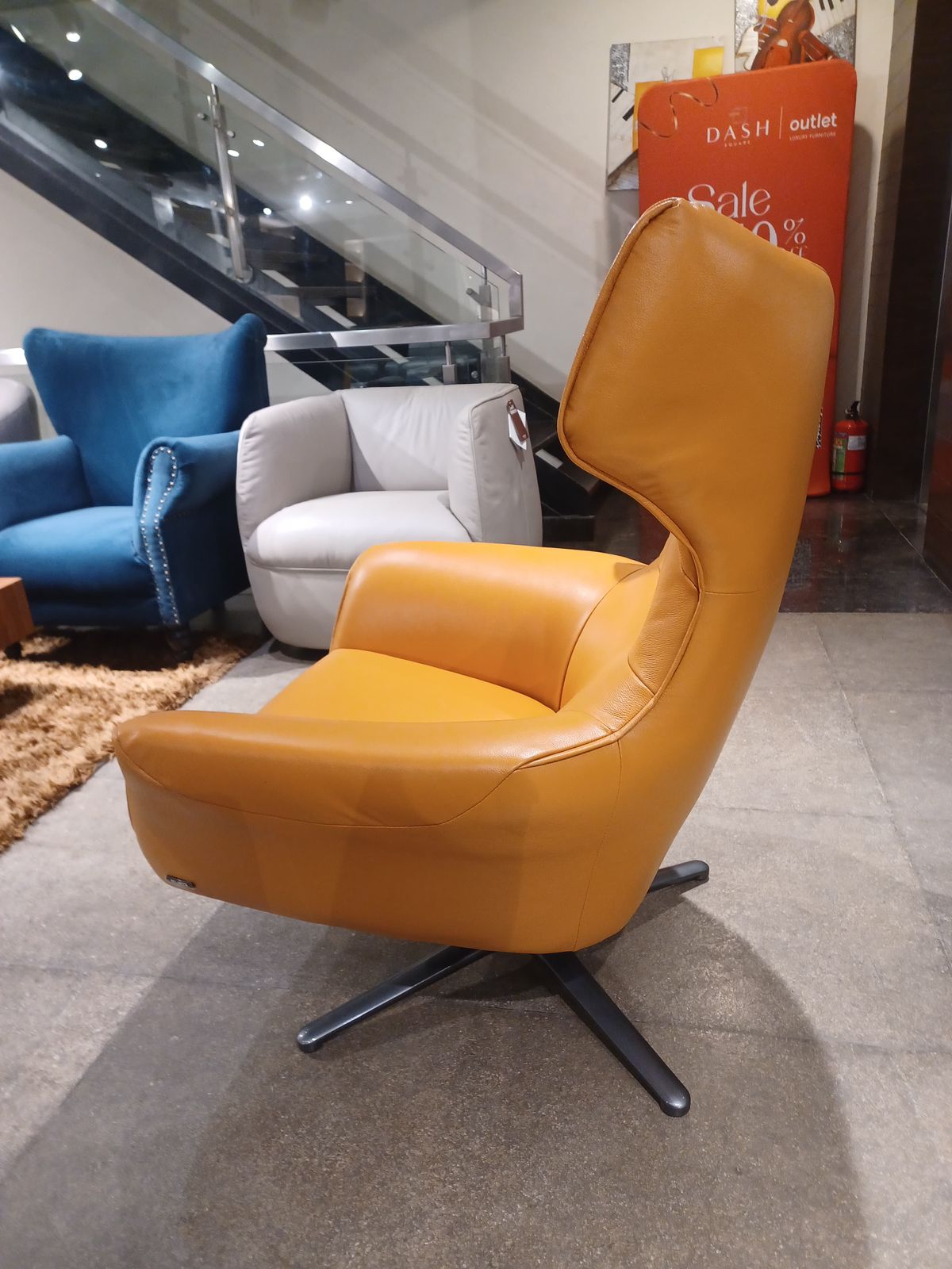 A1021(1) - ACCENT CHAIR - WFD