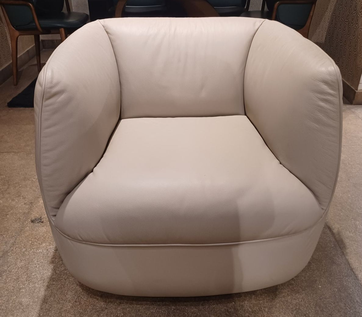 C195 - SWIVEL CHAIR - WFD