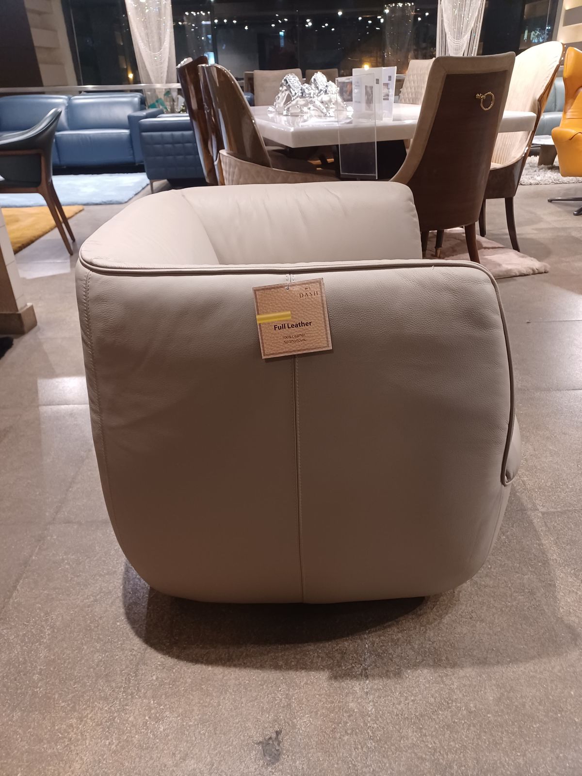 C195 - SWIVEL CHAIR - WFD