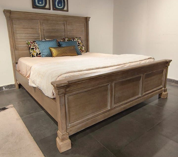B799-56W1+58W1+97W1 - KING PANEL BED - WFD