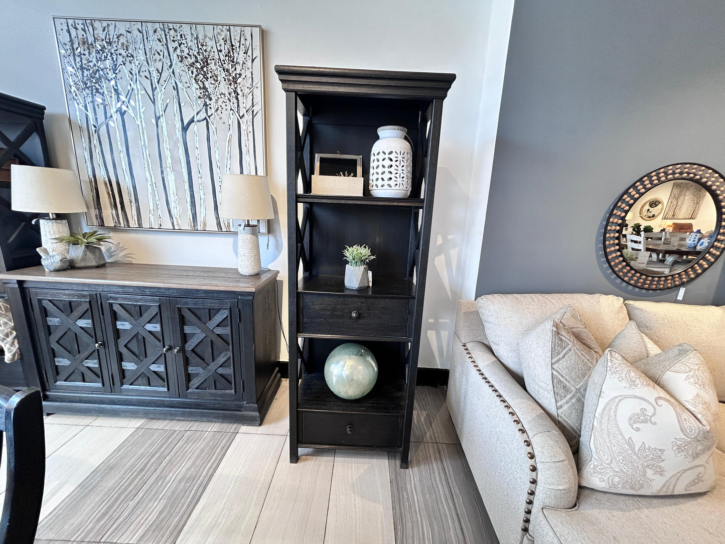 D736-76 - DISPLAY CABINET - BWDA
