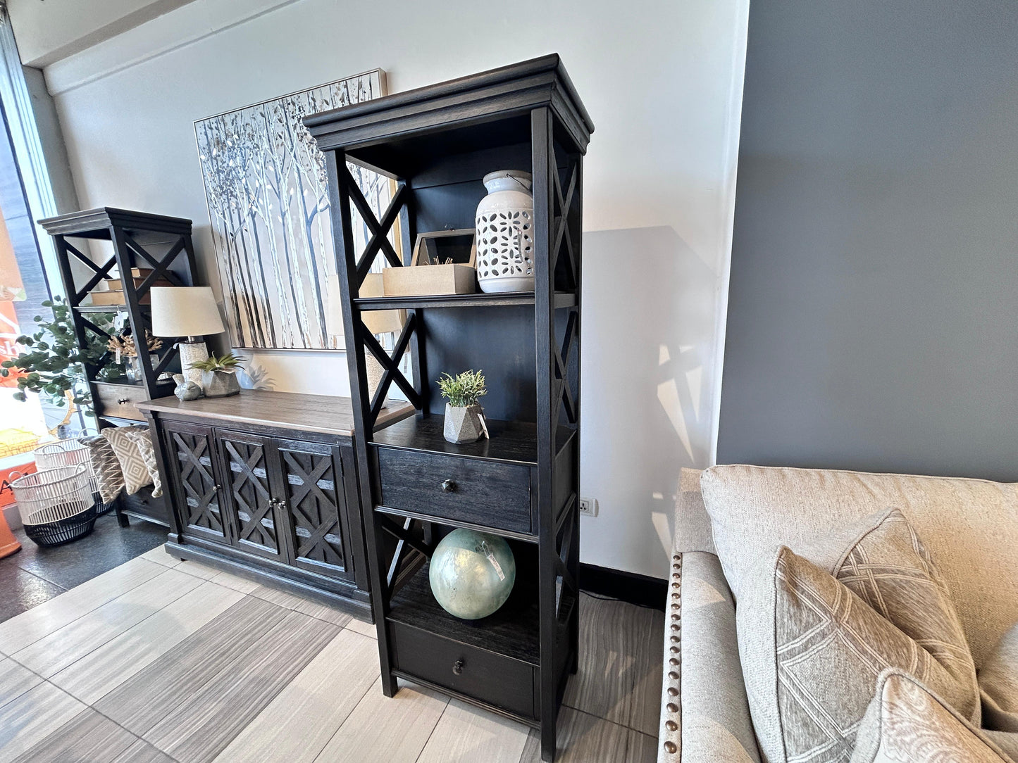 D736-76 - DISPLAY CABINET - BWDA