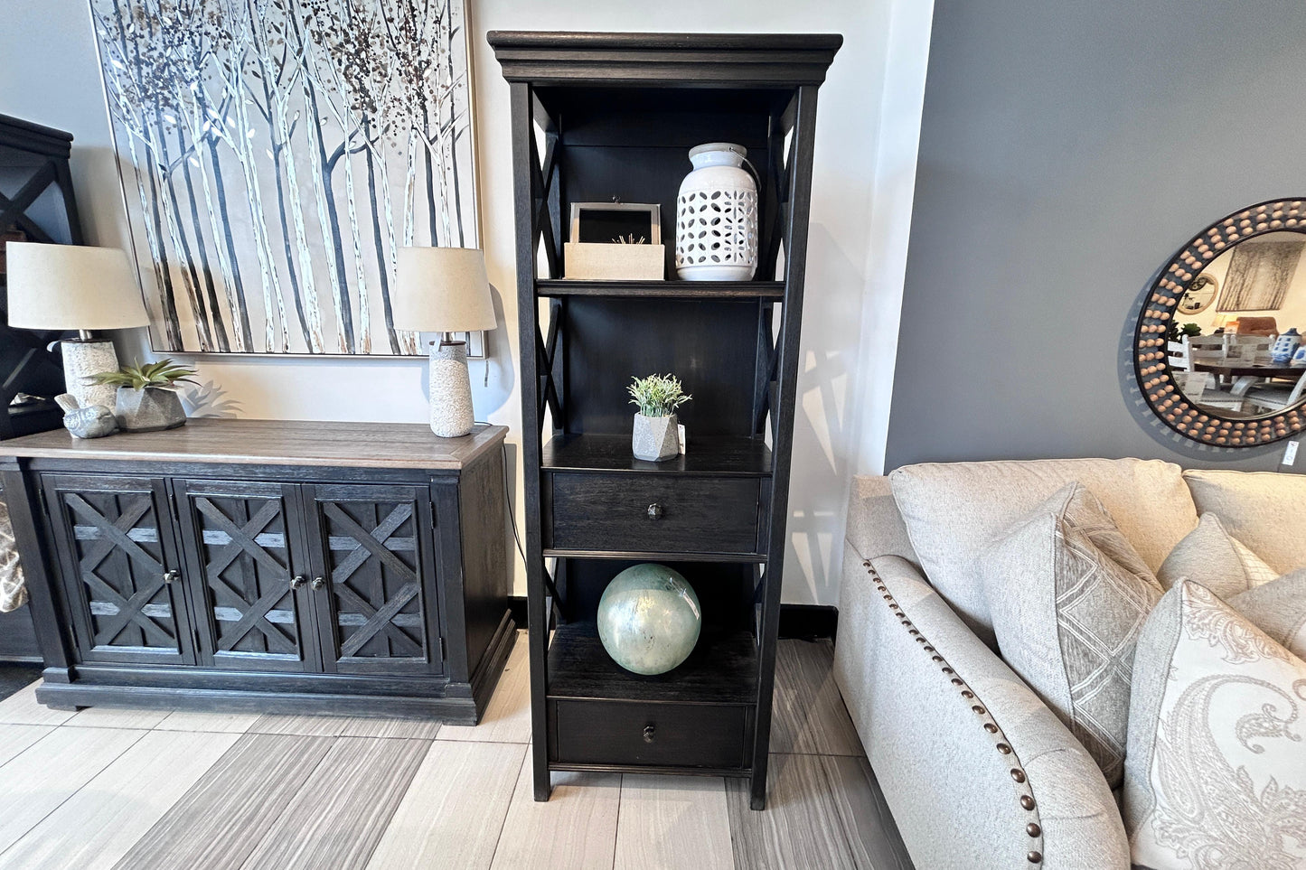 D736-76 - DISPLAY CABINET - BWDA