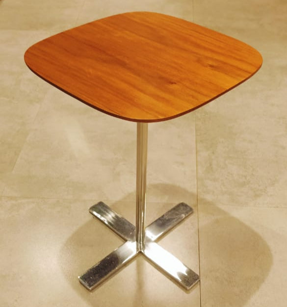 CT-296A - SIDE TABLE - OUTLET