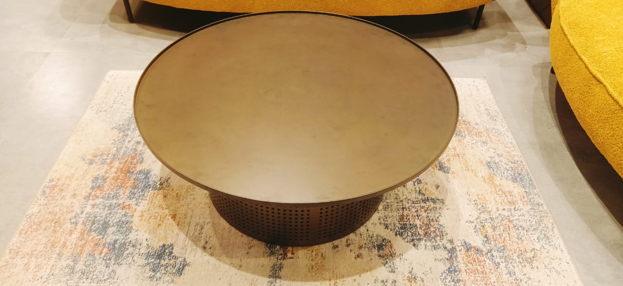450E - COFFEE TABLE - OUTLET