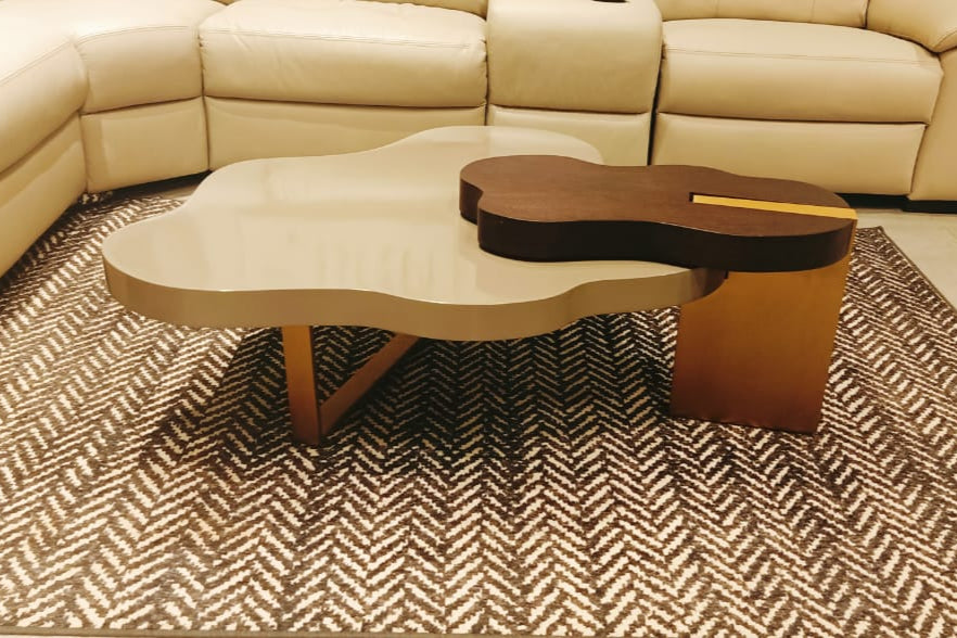901(1) - COFFEE TABLE - OUTLET (S58043 - 26-04-2026 - D. MANIGANDAN - BWDD)
