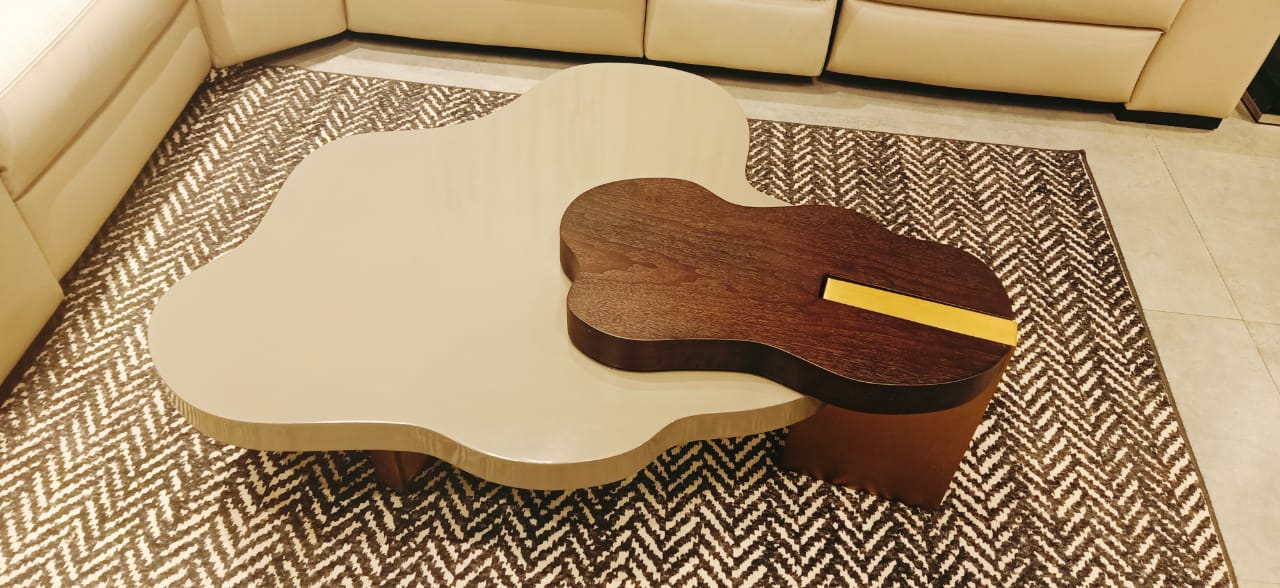 901(1) - COFFEE TABLE - OUTLET (S58043 - 26-04-2026 - D. MANIGANDAN - BWDD)