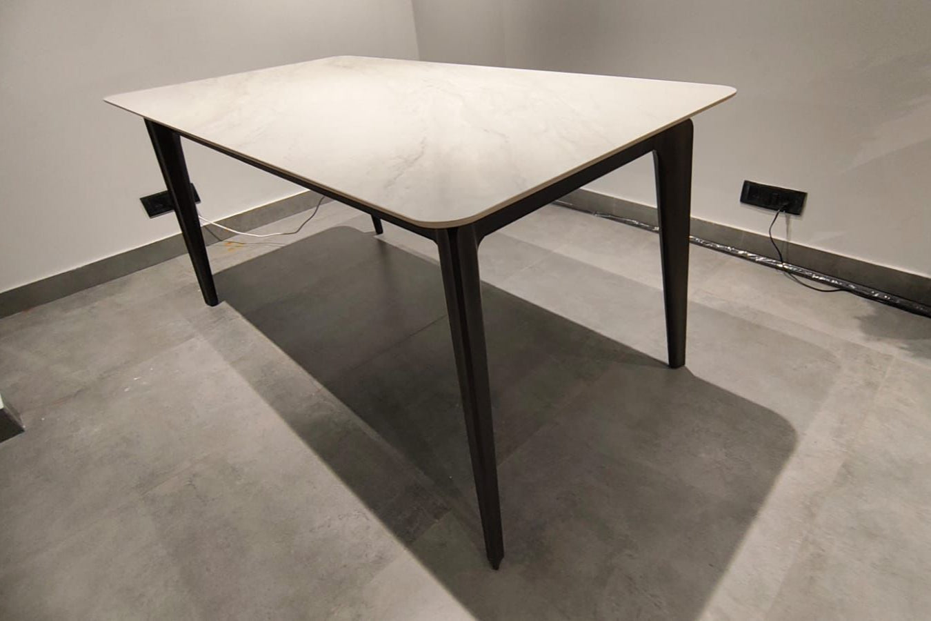 PT3211T-1 - DINING TABLE - WFD