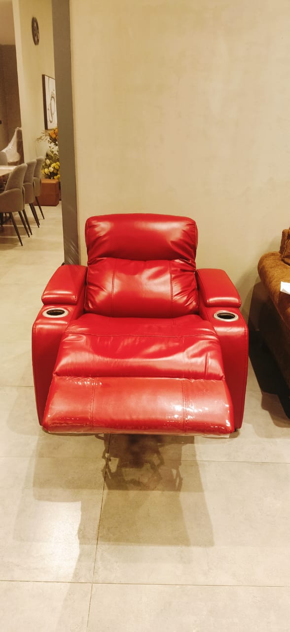 UY111HM(1) - 1 SEATER RECLINER(ELECTRIC) - OUTLET (S52211 - 01/02/2026 - Kulvir Singh - BSK)