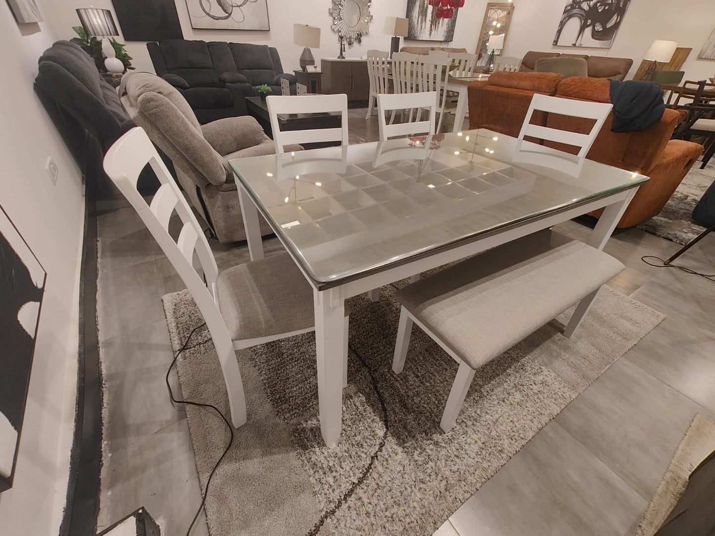 D382-325 - DINING SET - BWDA