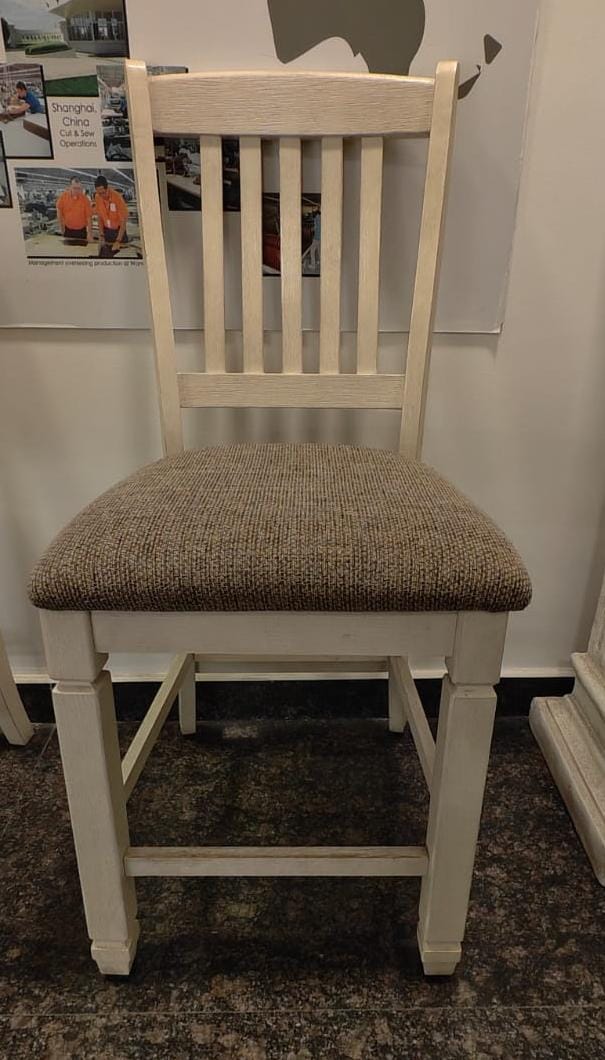 D647-124(1) - BARSTOOL - MDP