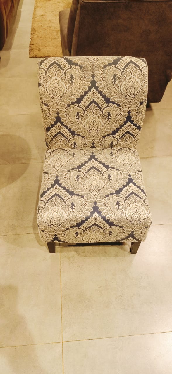 5330360 - ACCENT CHAIR - OUTLET