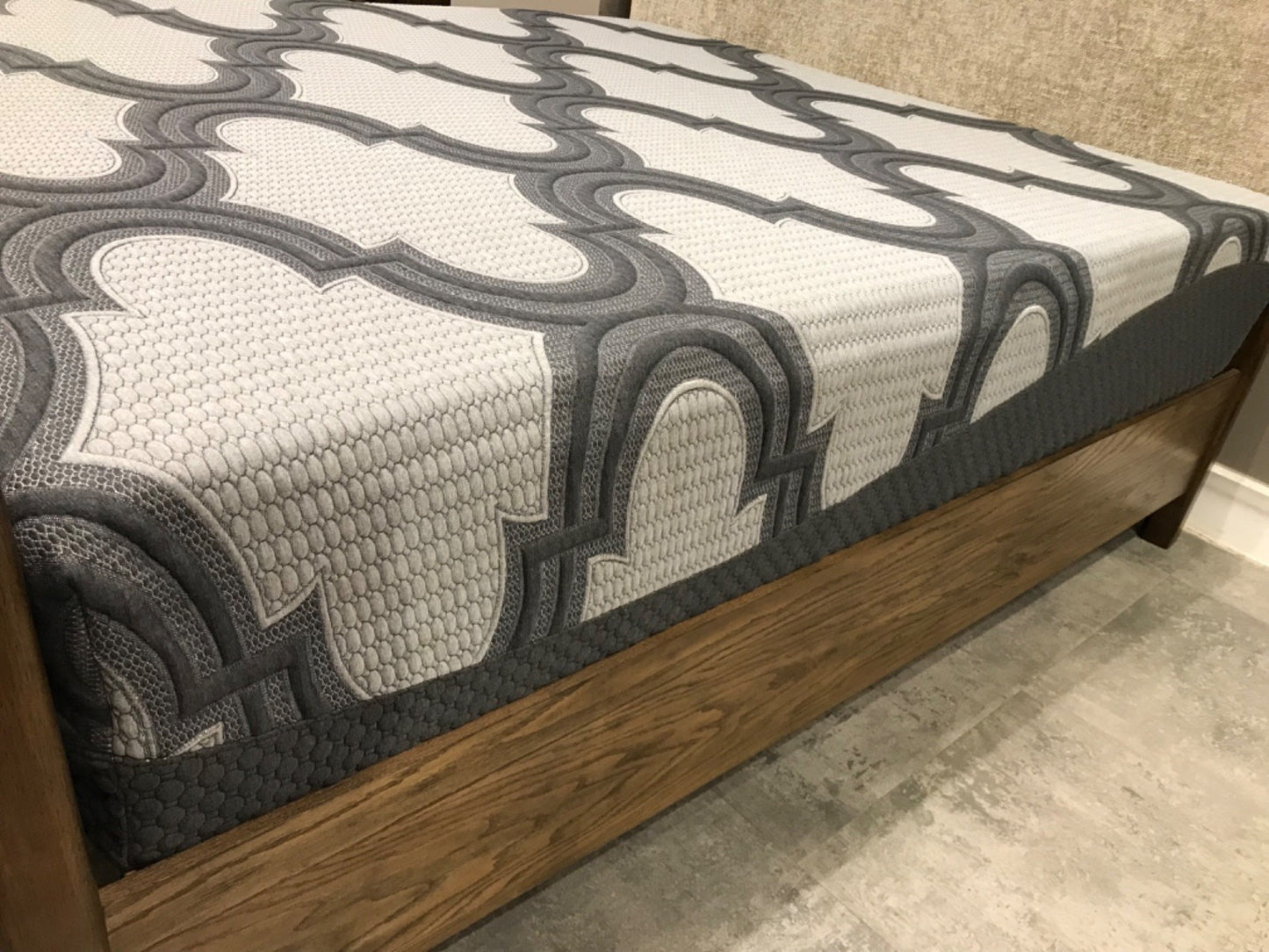 M62841W2 - KING MATTRESS - MUM