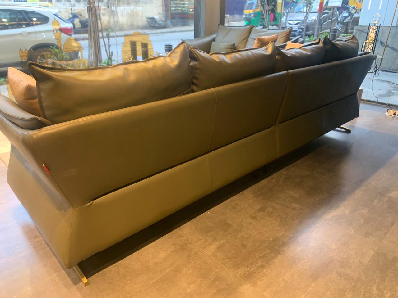 9615(1) - 4 SEATER - STJ