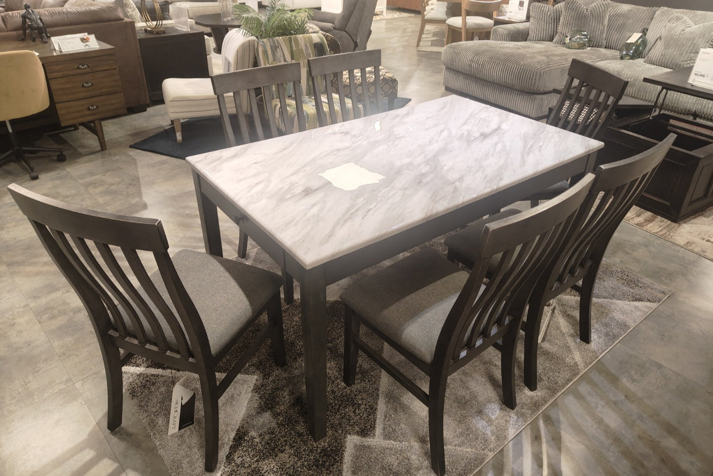 D464-25-01 - DINING SET - CBD