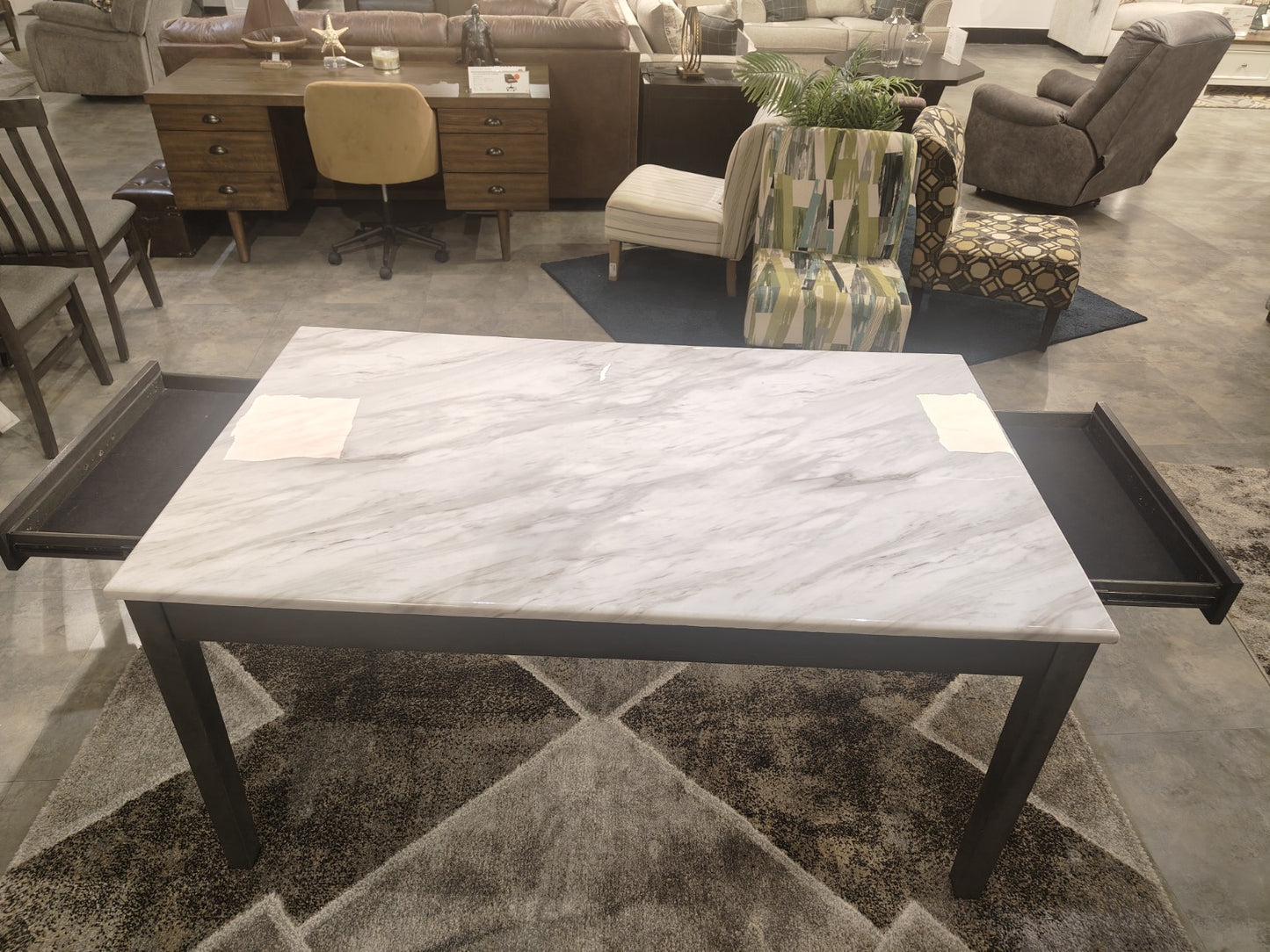 D464-25-01 - DINING SET - CBD